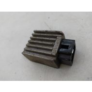 REGULATOR NAPIĘCIA KYMCO AGILITY CARRY 50 - regulator_napiecia_kymco_agility_50_4t__moto-szrot.pl_lublin_lubelskie_ninja_serwis__czesci_do_motocykli_skuterow_nowe_uzywane_(172).jpg